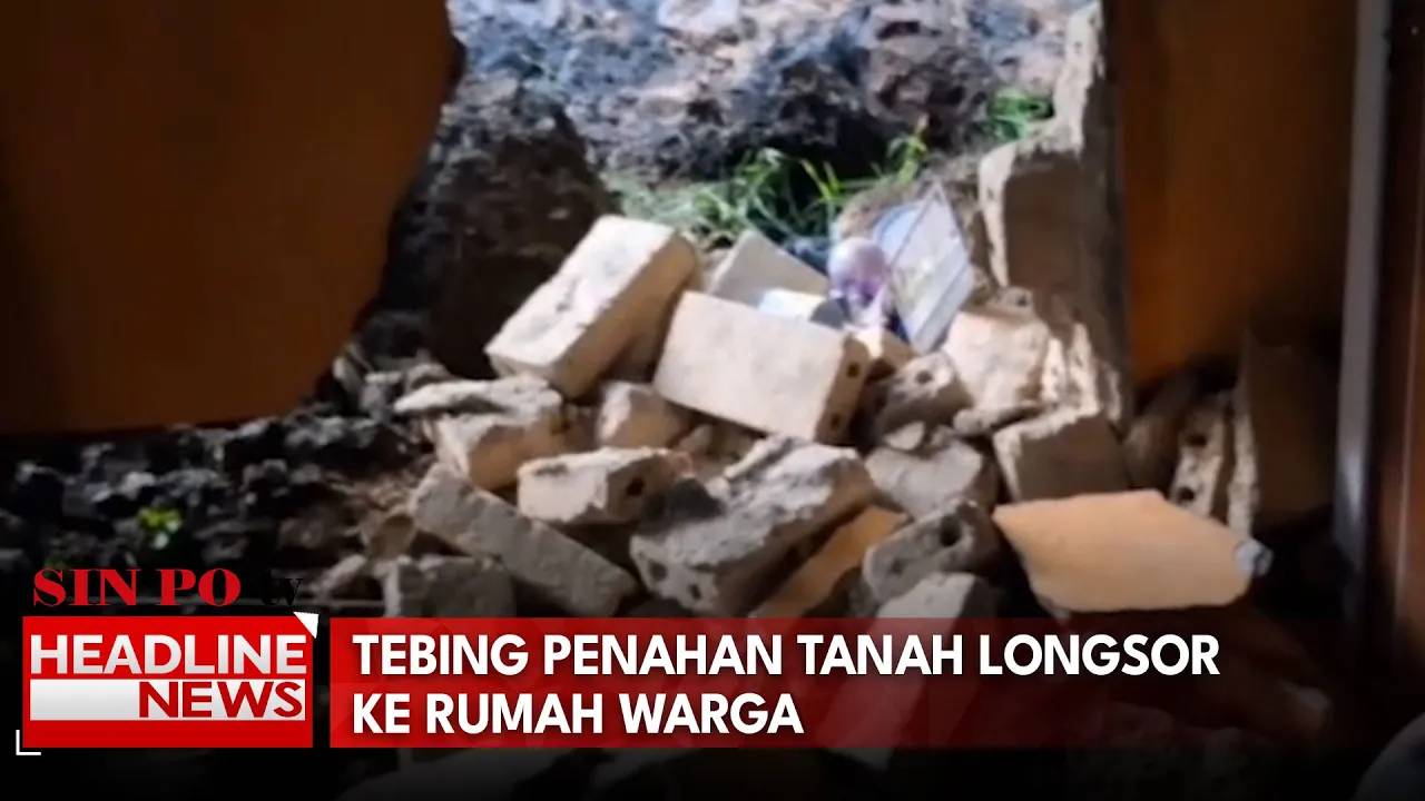 Tebing Penahan Tanah Longsor ke Rumah Warga