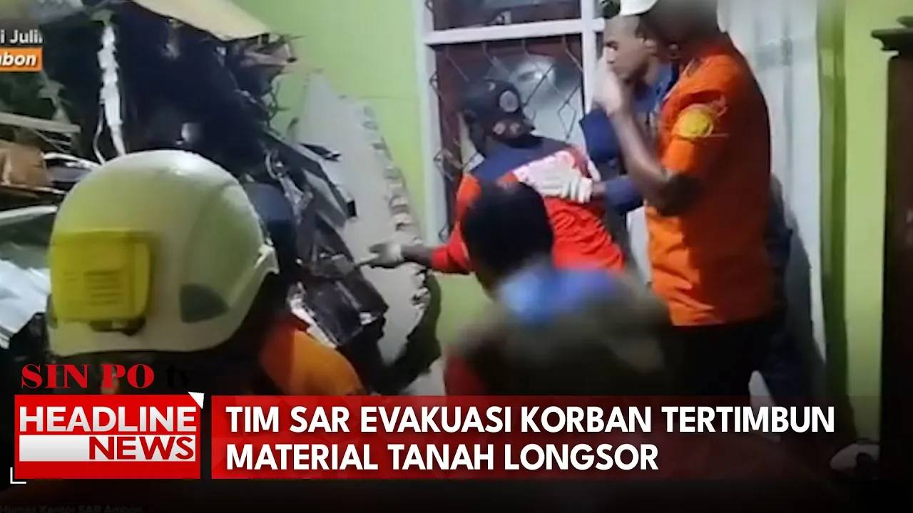 Tim SAR Evakuasi Korban Tertimbun Material Tanah Longsor