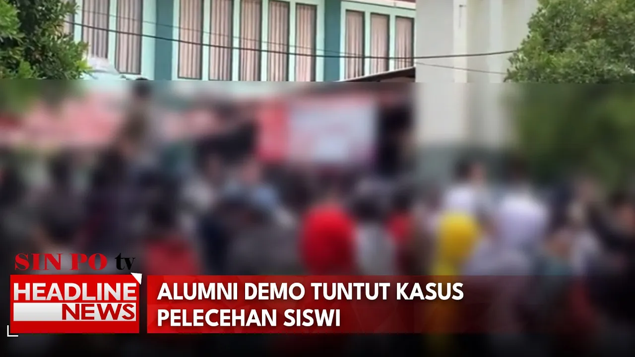 Alumni Demo Tuntut Kasus Pelecehan Siswi