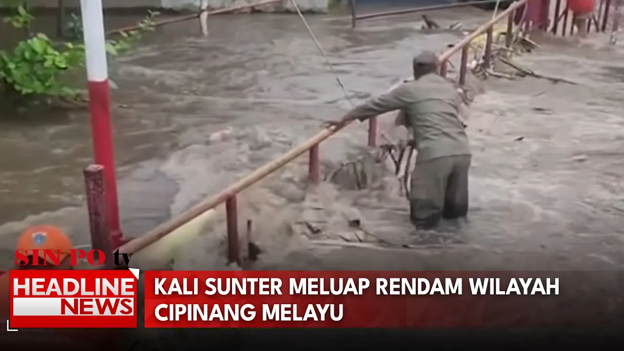 Kali Sunter Meluap Rendam Wilayah Cipinang Melayu