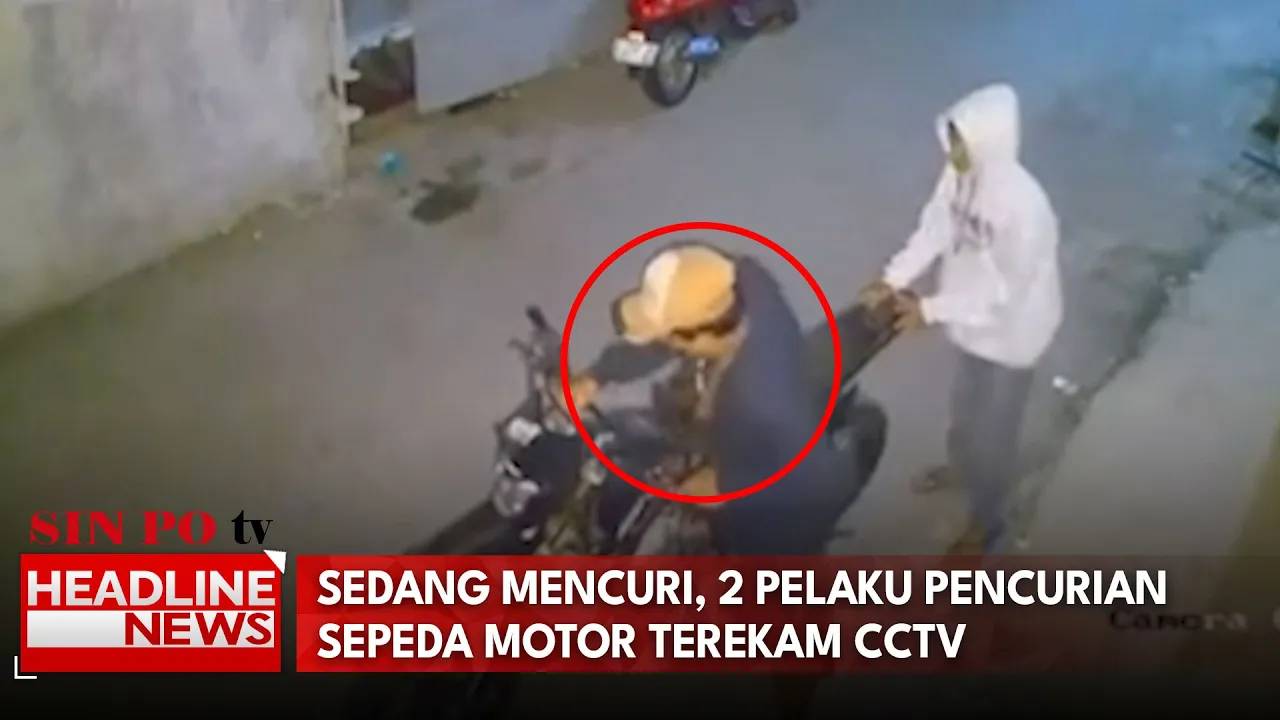 Sedang Mencuri, 2 Pelaku Pencurian Sepeda Motor Terekam CCTV