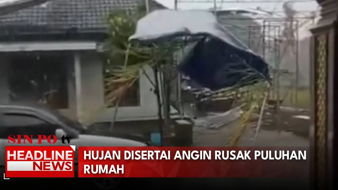 Hujan Disertai Angin Rusak Puluhan Rumah