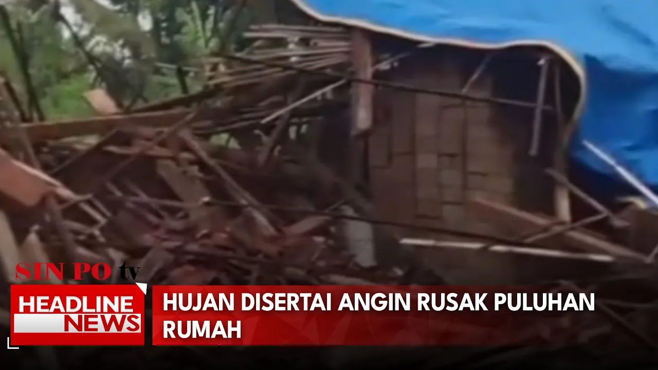 Hujan Disertai Angin Rusak Puluhan Rumah