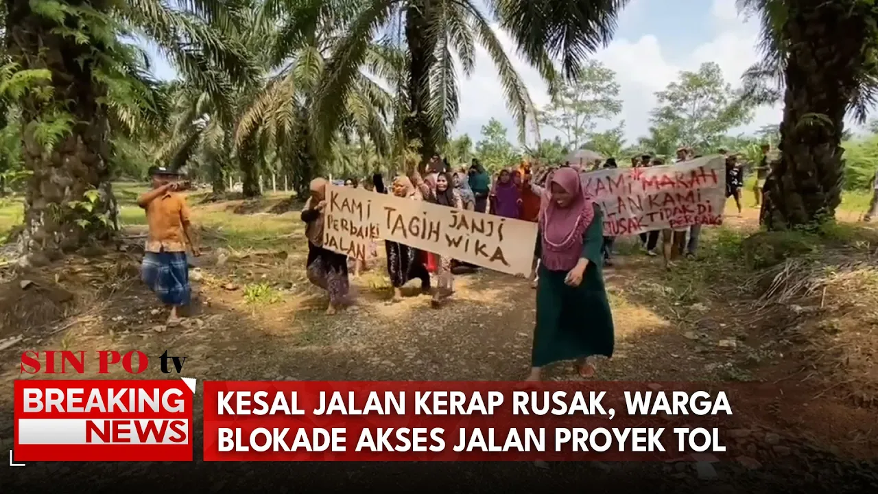 Kesal Jalan Kerap Rusak, Warga Blokade Akses Jalan Proyek Tol Serang-Panimbang
