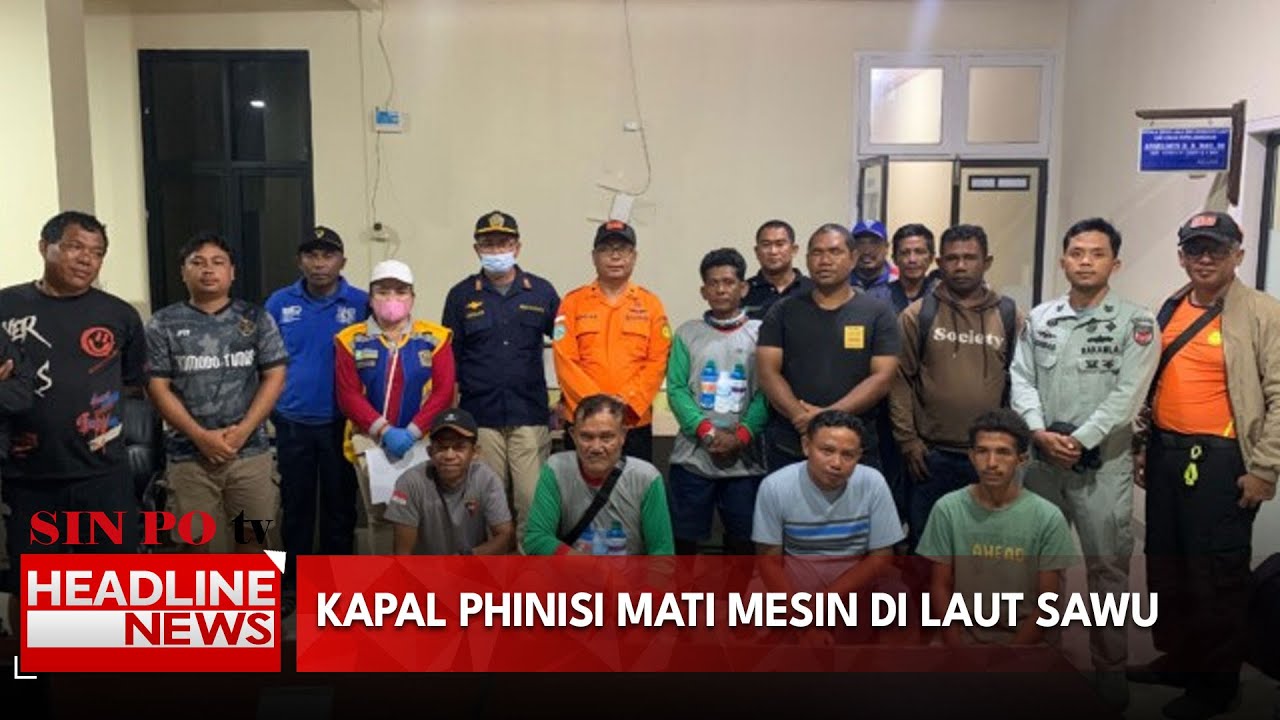 Kapal Phinisi Mati Mesin Di Laut Sawu