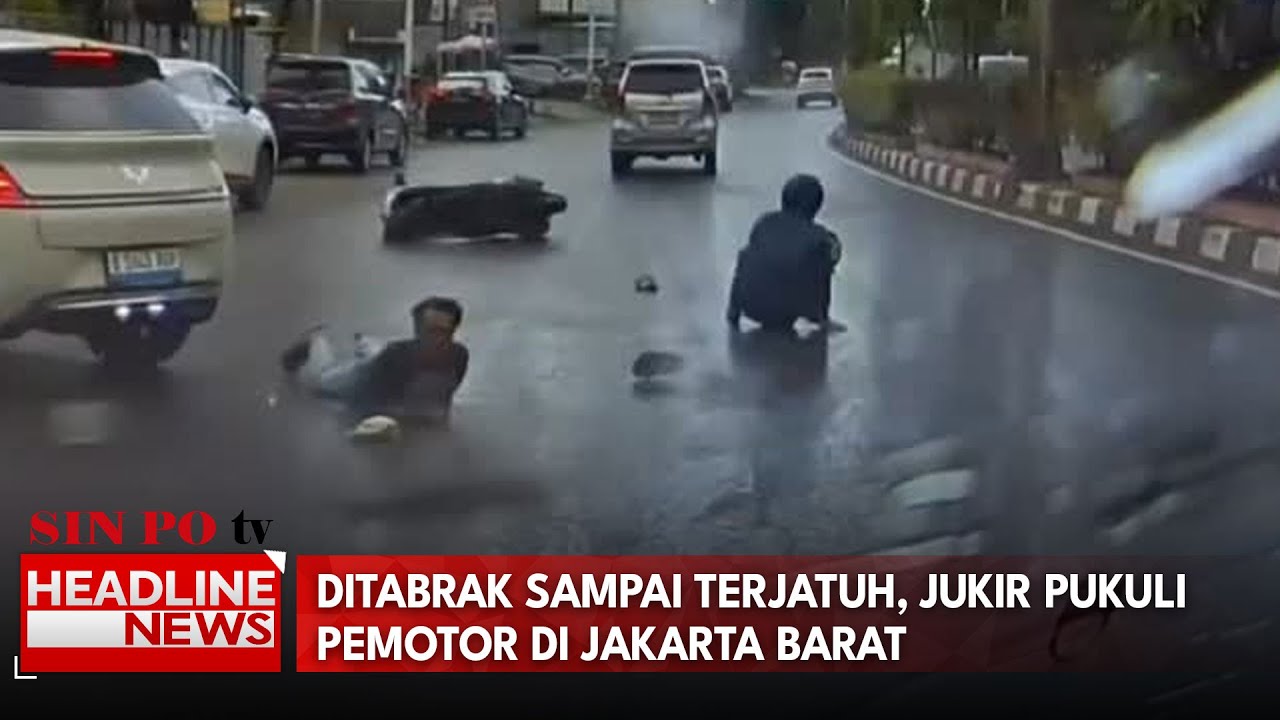 Ditabrak Sampai Terjatuh, Jukir Pukuli Pemotor di Jakarta Barat