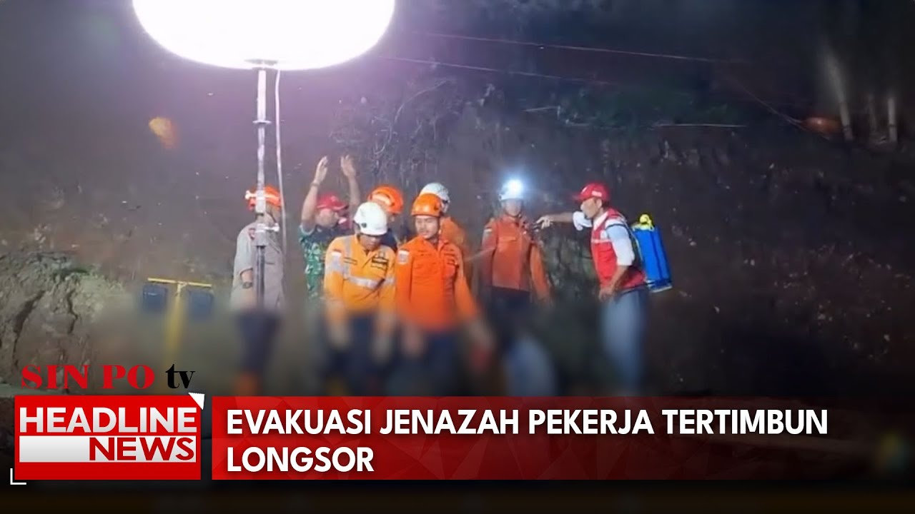 Evakuasi Jenazah Pekerja Tertimbun Longsor