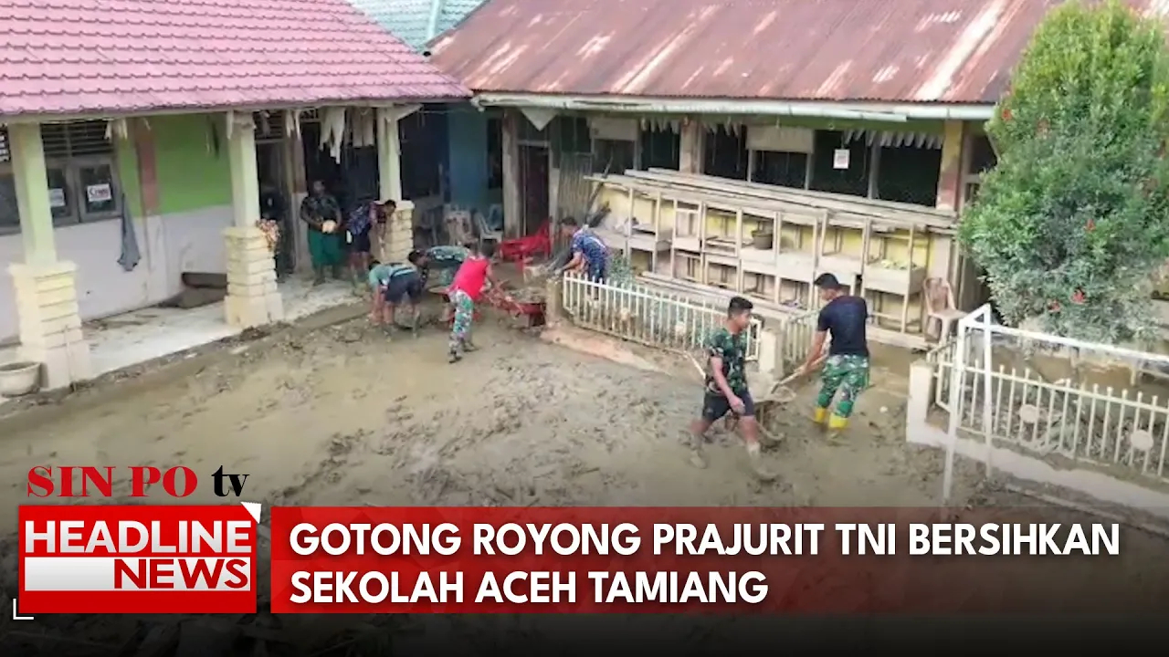Gotong Royong Prajurit Tni Bersihkan Sekolah Aceh Tamiang