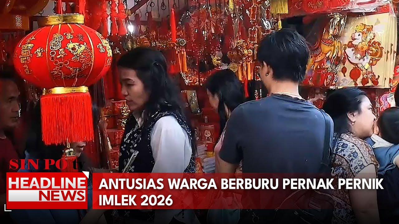 Antusias Warga Berburu Pernak Pernik Imlek 2026