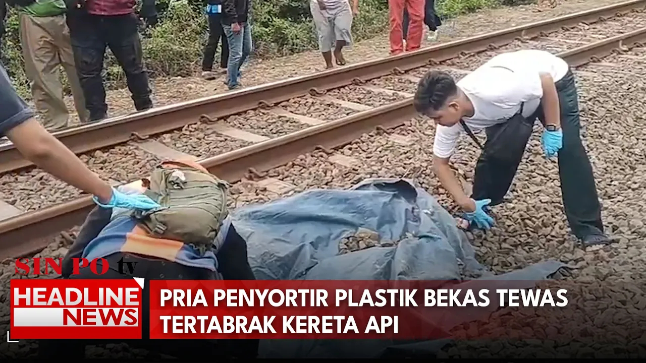 Pria Penyortir Plastik Bekas Tewas Tertabrak Kereta Api