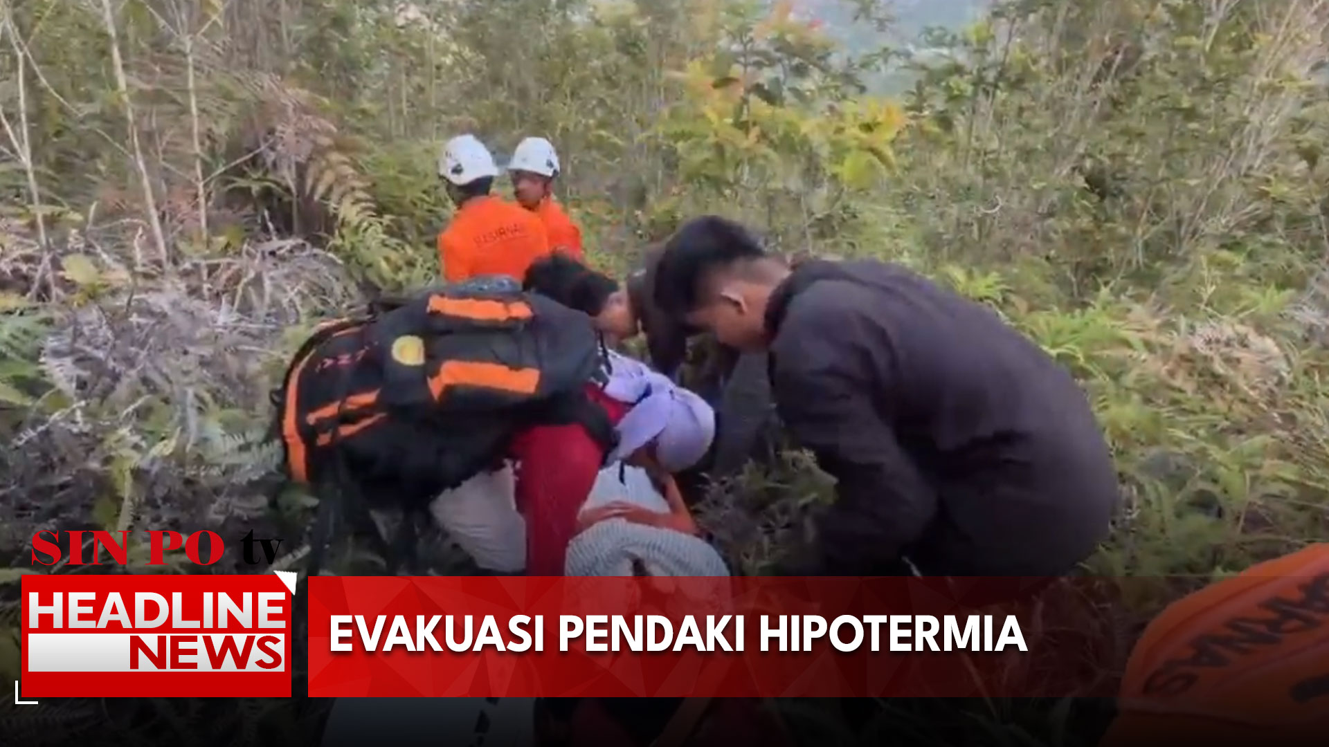Evakuasi Pendaki Hipotermia
