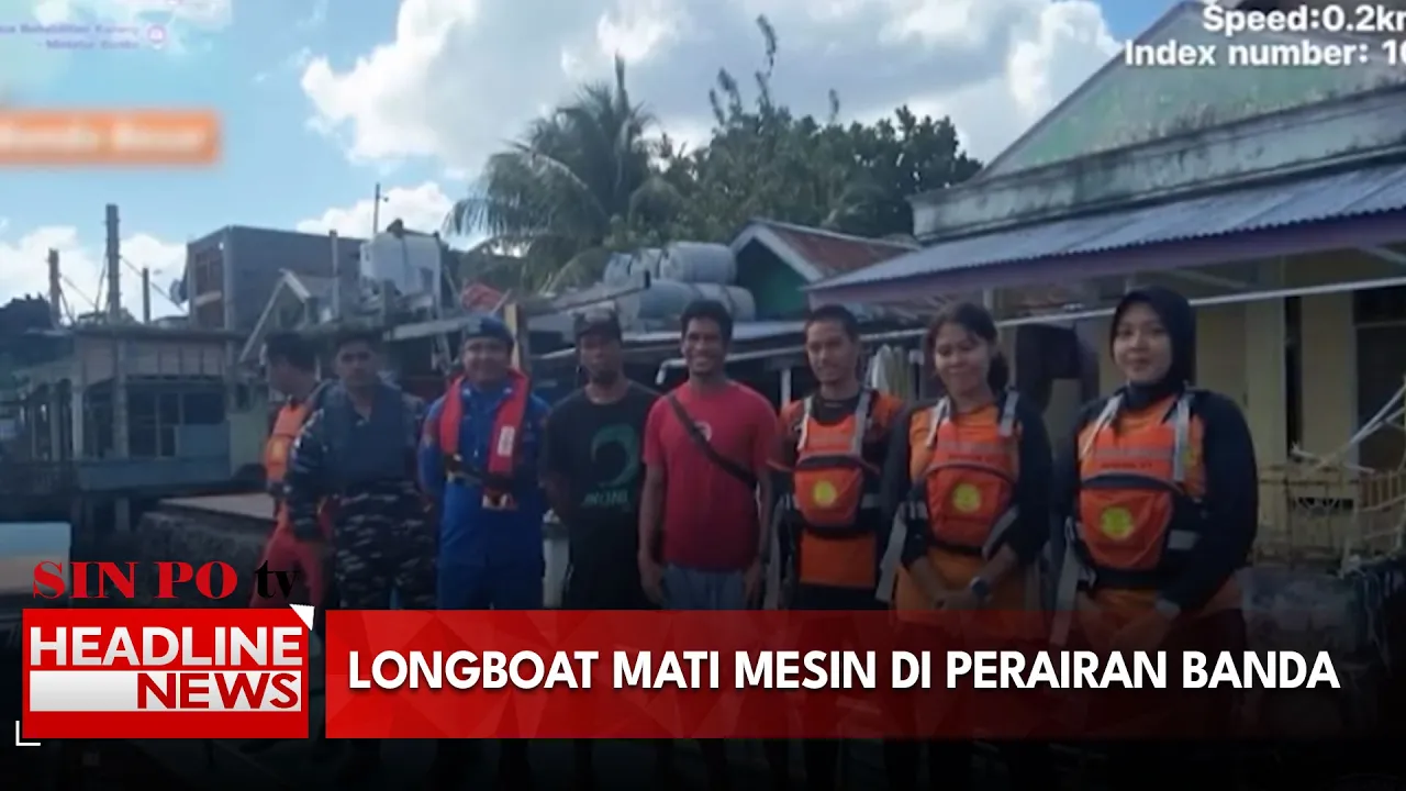 Longboat Mati Mesin Di Perairan Banda