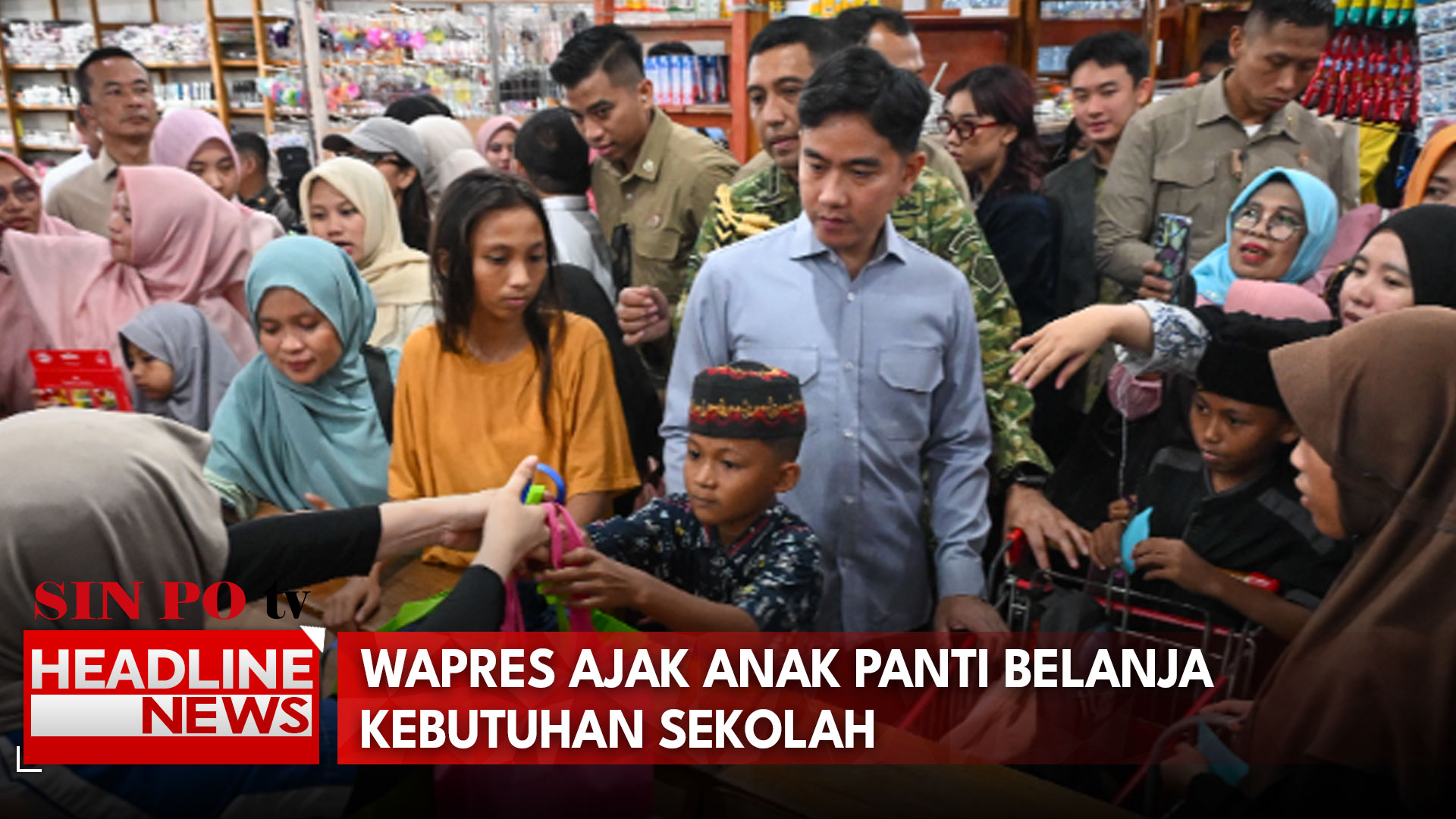 Wapres Ajak Anak Panti Belanja Kebutuhan Sekolah