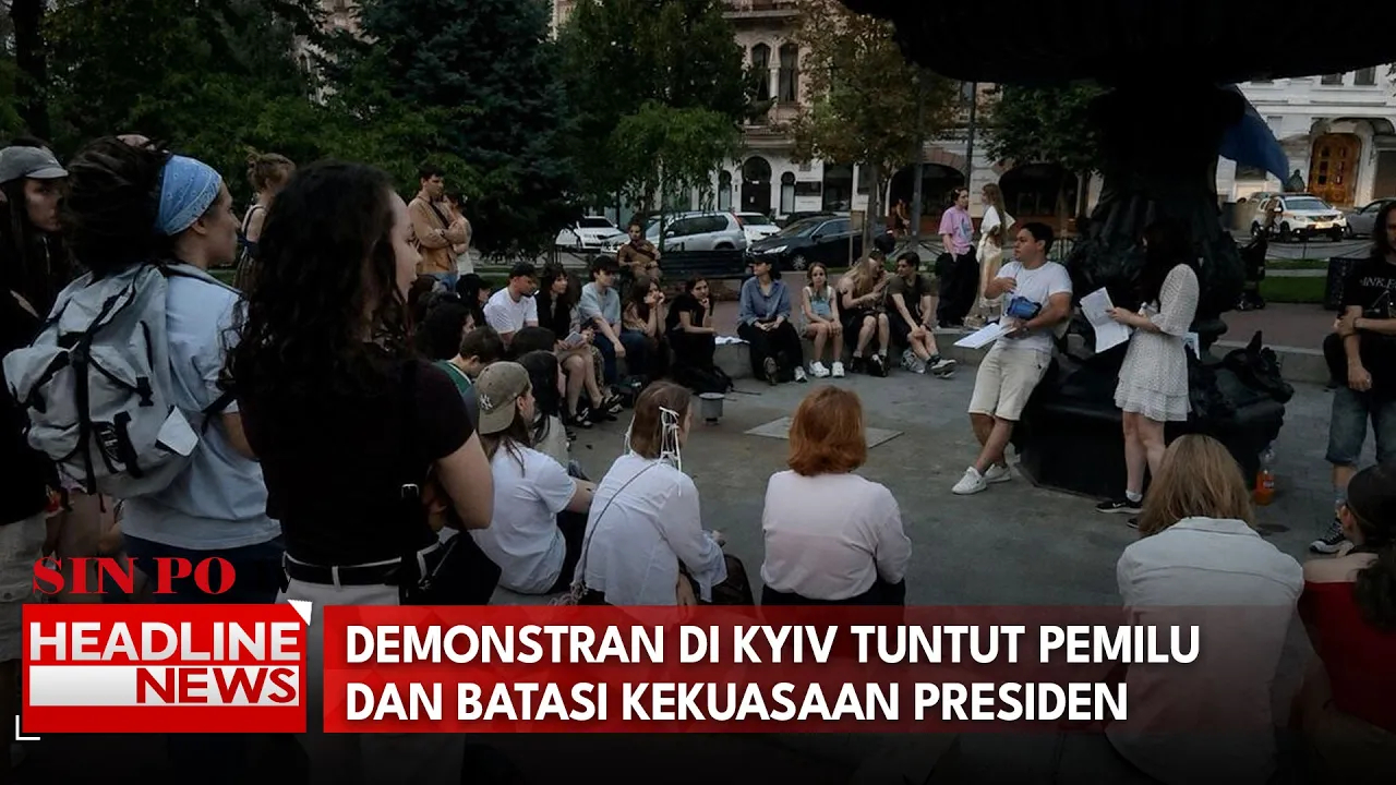 Demonstran di Kyiv Tuntut Pemilu Dan Batasi Kekuasaan Presiden