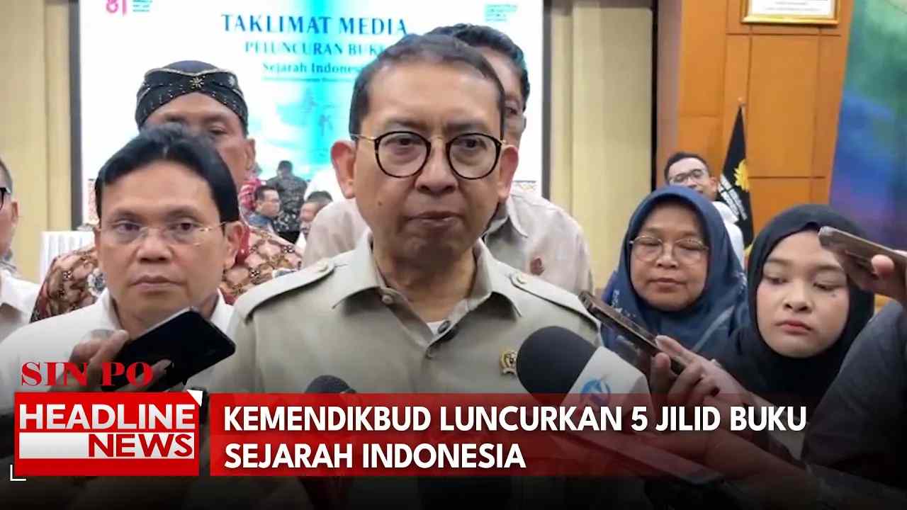 Kemendikbud Luncurkan 5 Jilid Buku Sejarah Indonesia
