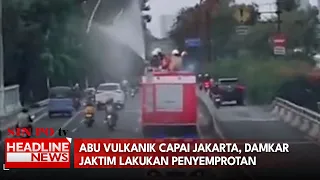 Abu Vulkanik Capai Jakarta, Damkar Jaktim Lakukan Penyemprotan