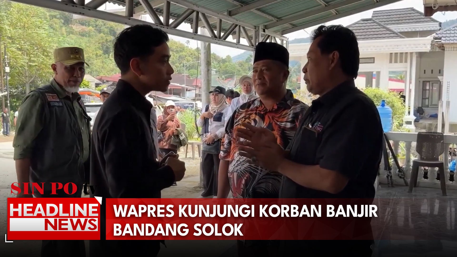 Wapres Kunjungi Korban Banjir Bandang Solok